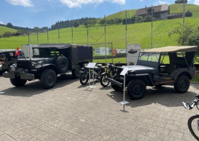 Militärfahrzeugtreffen Landiswil (Dodge WC 63, Motorrad Condor 580, Motorrad Condor 250, Willys MB)